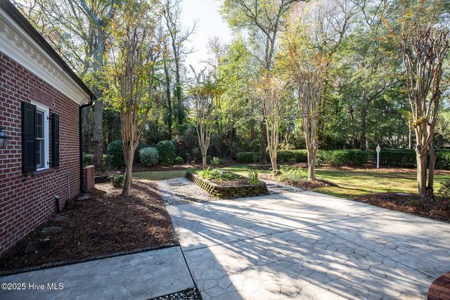 208 Gatefield Drive, Wilmington, NC 28412