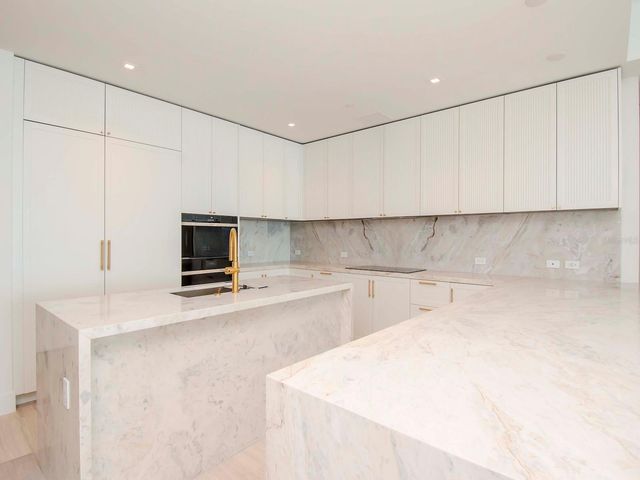 3101 BAYSHORE BOULEVARD 1102, Tampa, FL 33629