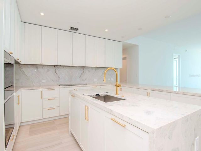 3101 BAYSHORE BOULEVARD 1102, Tampa, FL 33629