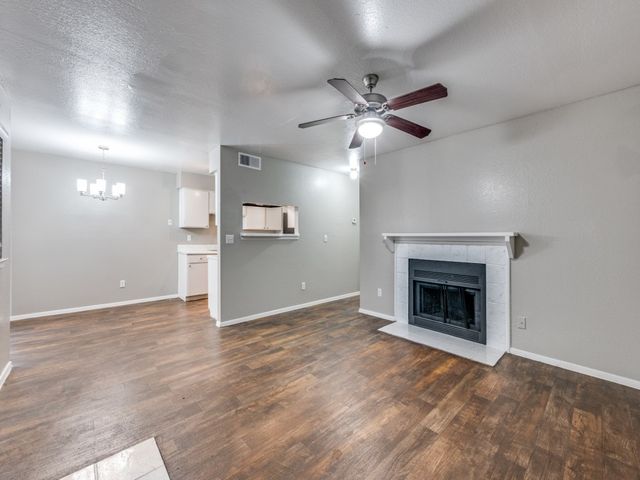 1122 Millview Drive 1103, Arlington, TX 76012
