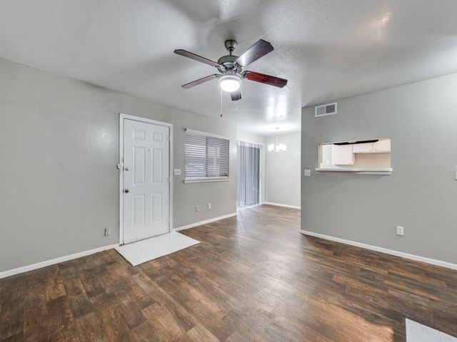 1122 Millview Drive 1103, Arlington, TX 76012