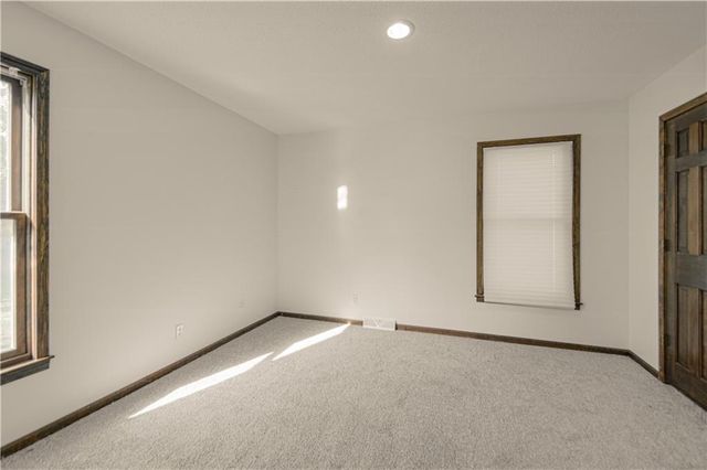 6655 OAK RIDGE Drive, Shawnee, KS 66217
