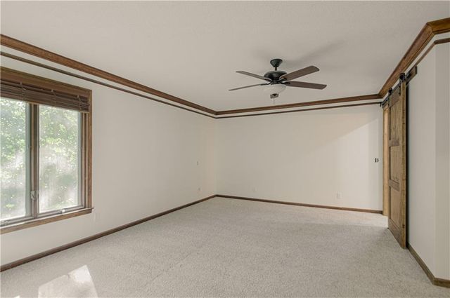 6655 OAK RIDGE Drive, Shawnee, KS 66217