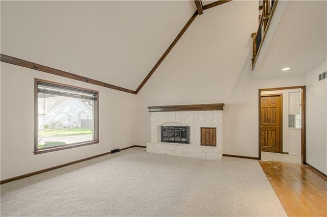 6655 OAK RIDGE Drive, Shawnee, KS 66217