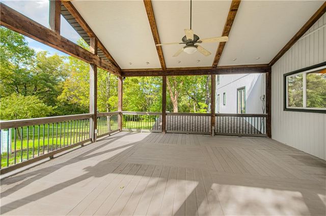 6655 OAK RIDGE Drive, Shawnee, KS 66217