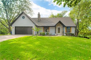 6655 OAK RIDGE Drive, Shawnee, KS 66217