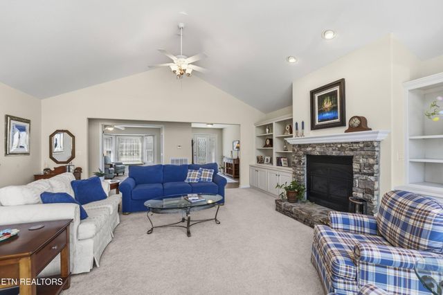 21 Lexham Court, Crossville, TN 38558