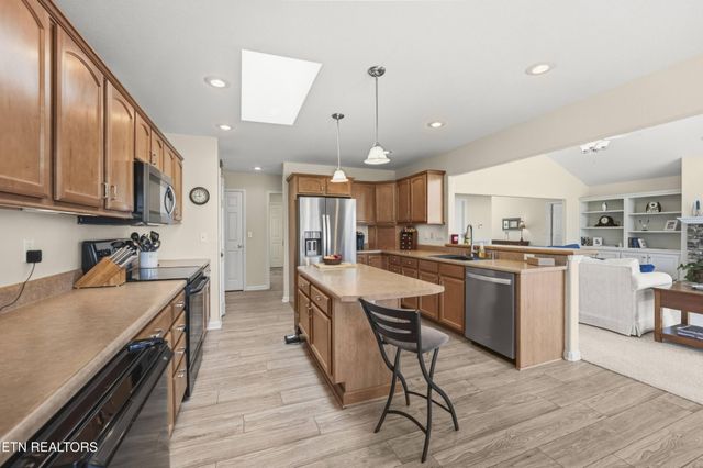 21 Lexham Court, Crossville, TN 38558