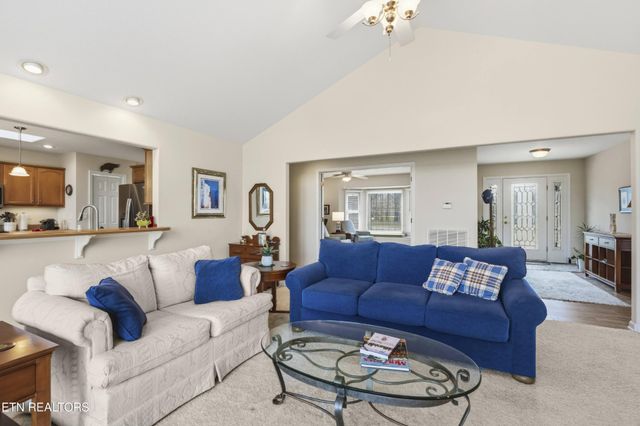 21 Lexham Court, Crossville, TN 38558