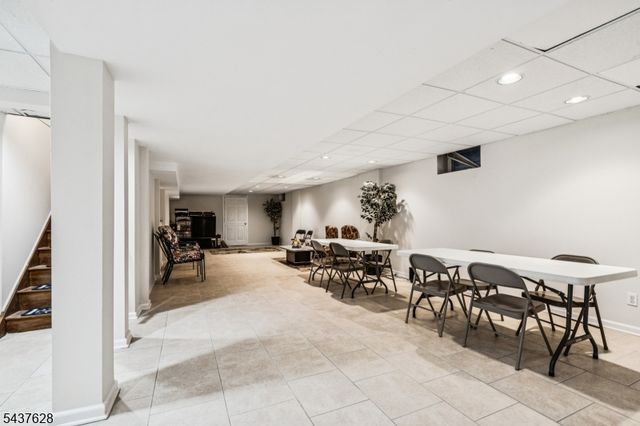3 Shira Ln, Manalapan Twp., NJ 07726