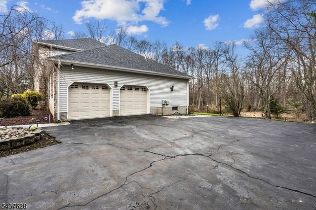 3 Shira Ln, Manalapan Twp., NJ 07726