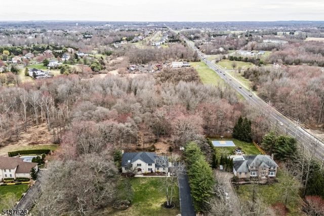 3 Shira Ln, Manalapan Twp., NJ 07726