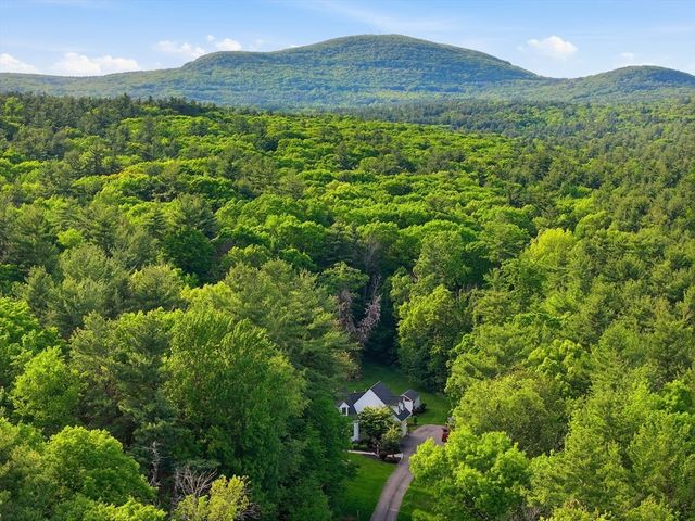 25 Houghton Rd, Princeton, MA 01541