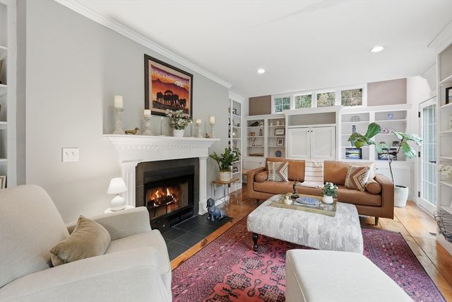 25 Houghton Rd, Princeton, MA 01541