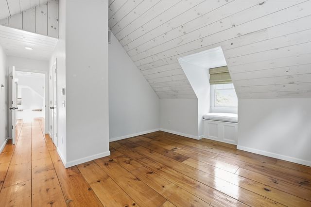 25 Houghton Rd, Princeton, MA 01541