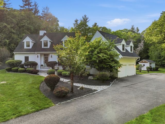 25 Houghton Rd, Princeton, MA 01541