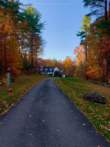 25 Houghton Rd, Princeton, MA 01541
