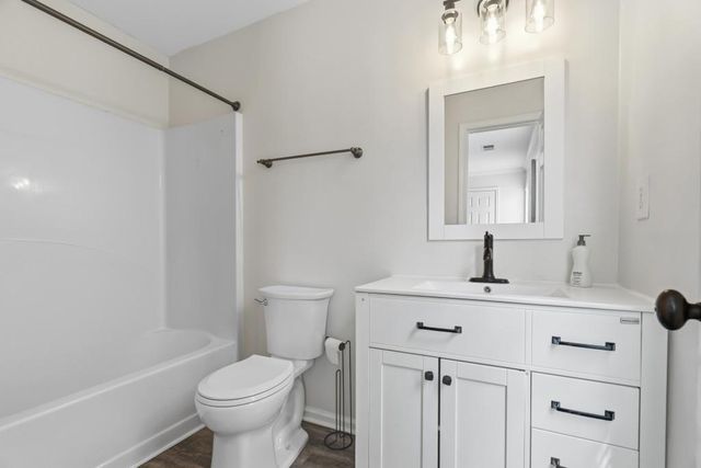 5990 Eagle Tiff Lane, Sugar Hill, GA 30518