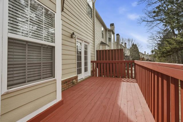 5990 Eagle Tiff Lane, Sugar Hill, GA 30518