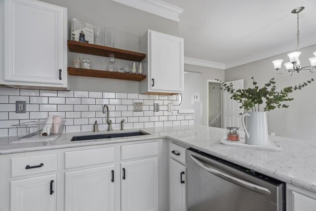 5990 Eagle Tiff Lane, Sugar Hill, GA 30518