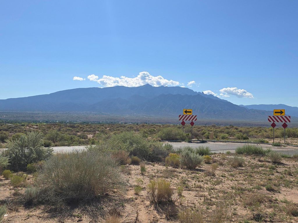 7113 Kalgan Road NE, Rio Rancho, NM 87144