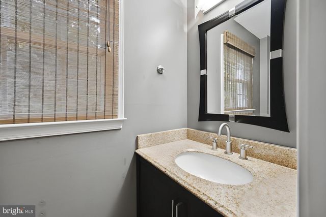 10212 WINGED ELM CIR, Manassas, VA 20110