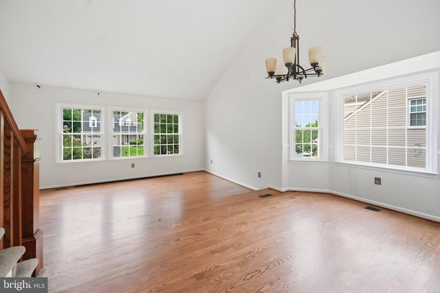 10212 WINGED ELM CIR, Manassas, VA 20110