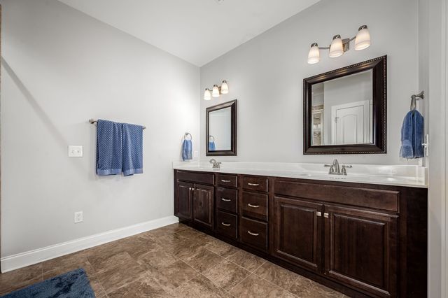 102 Drema Ct, Murfreesboro, TN 37127