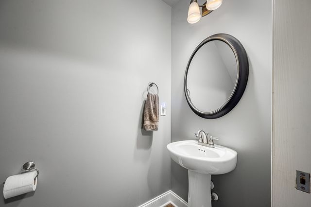 102 Drema Ct, Murfreesboro, TN 37127