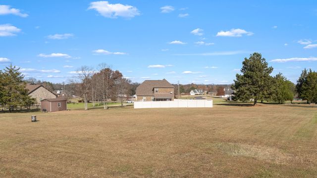 102 Drema Ct, Murfreesboro, TN 37127