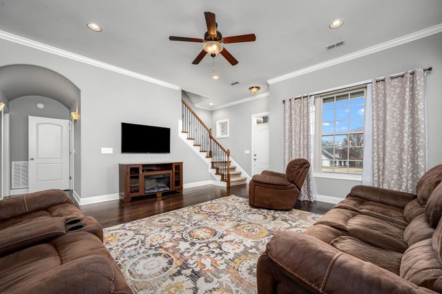 102 Drema Ct, Murfreesboro, TN 37127