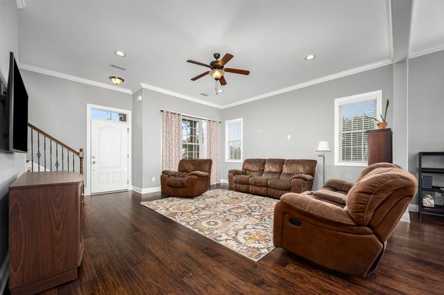 102 Drema Ct, Murfreesboro, TN 37127