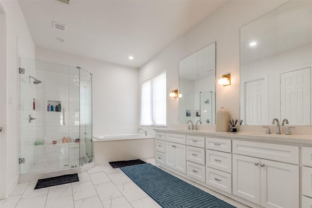 16011 Bridges Fairway Lane, North Houston, TX 77068