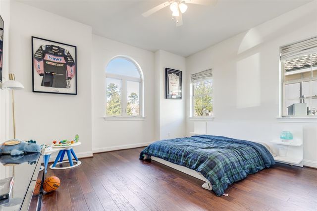 16011 Bridges Fairway Lane, North Houston, TX 77068