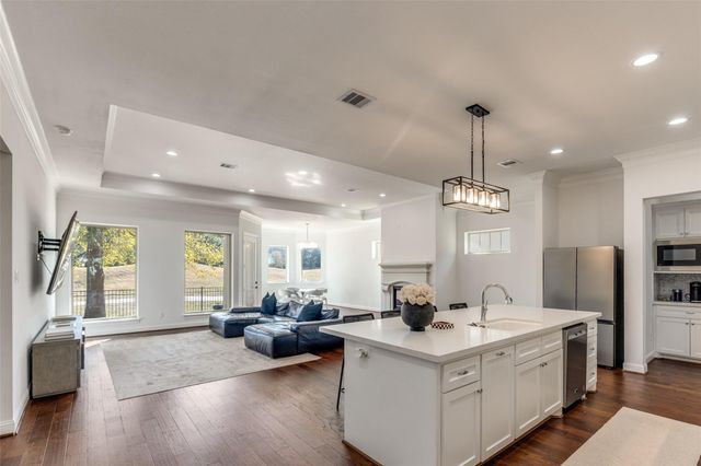 16011 Bridges Fairway Lane, North Houston, TX 77068