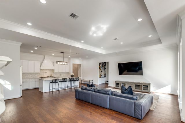 16011 Bridges Fairway Lane, North Houston, TX 77068