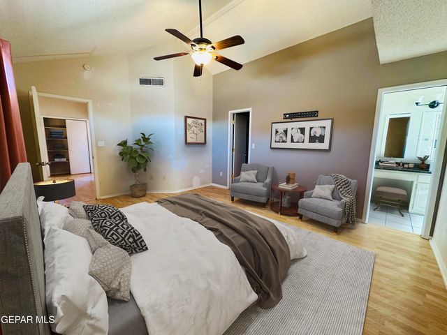 2037 SUN COUNTRY Drive, El Paso, TX 79938