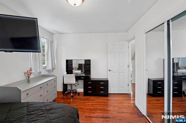 34 Queen Street, Bergenfield, NJ 07621