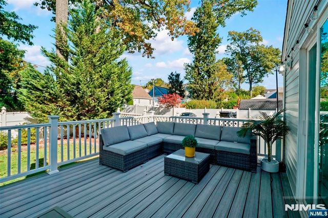 34 Queen Street, Bergenfield, NJ 07621