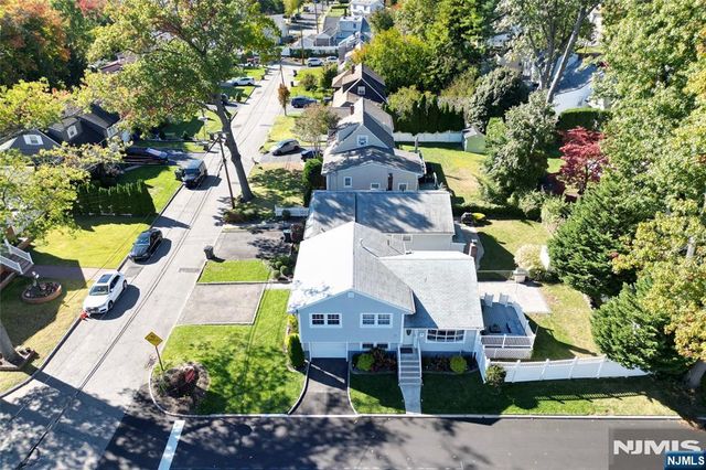 34 Queen Street, Bergenfield, NJ 07621