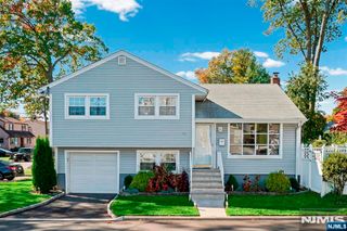 34 Queen Street, Bergenfield, NJ 07621