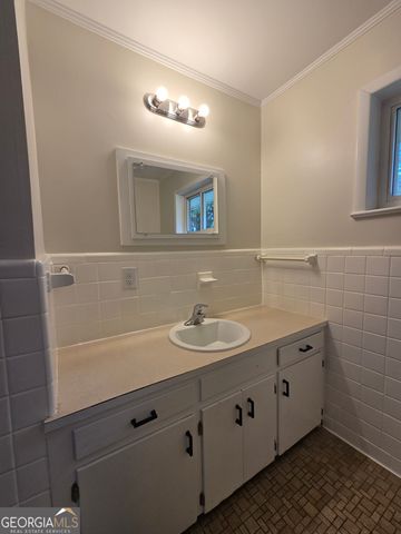 372 Foreacre Street, Cornelia, GA 30531