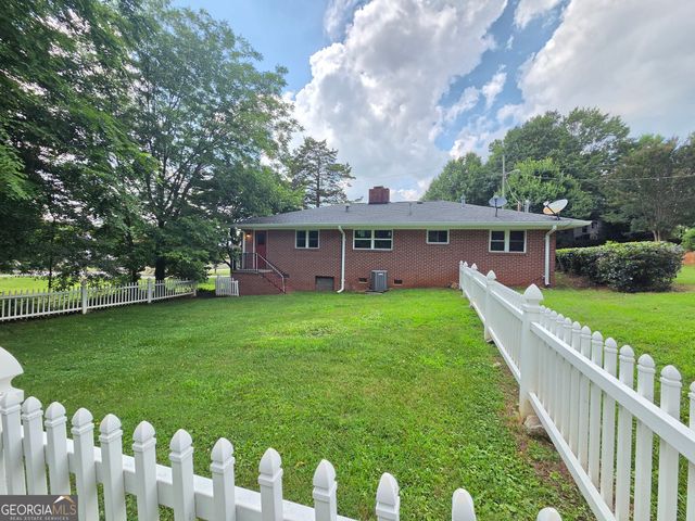 372 Foreacre Street, Cornelia, GA 30531