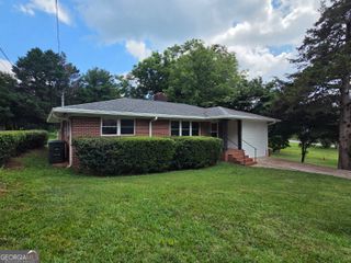 372 Foreacre Street, Cornelia, GA 30531