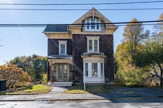 13 Grove St, Spencer, MA 01562
