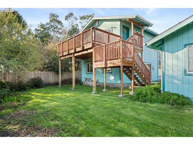1115 RANSOM Ave, Brookings, OR 97415