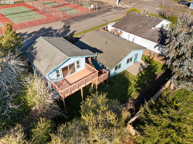 1115 RANSOM Ave, Brookings, OR 97415