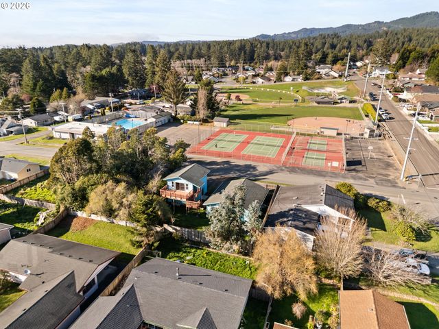 1115 RANSOM Ave, Brookings, OR 97415