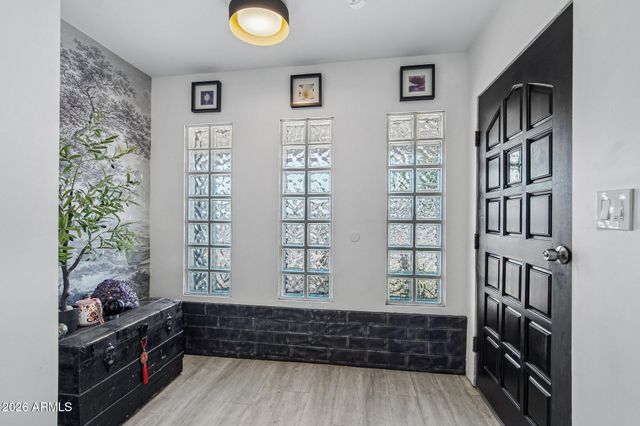 1725 E VERDE Lane, Phoenix, AZ 85016