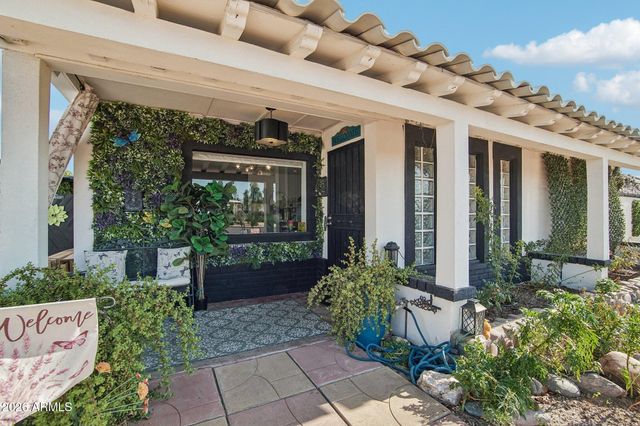 1725 E VERDE Lane, Phoenix, AZ 85016